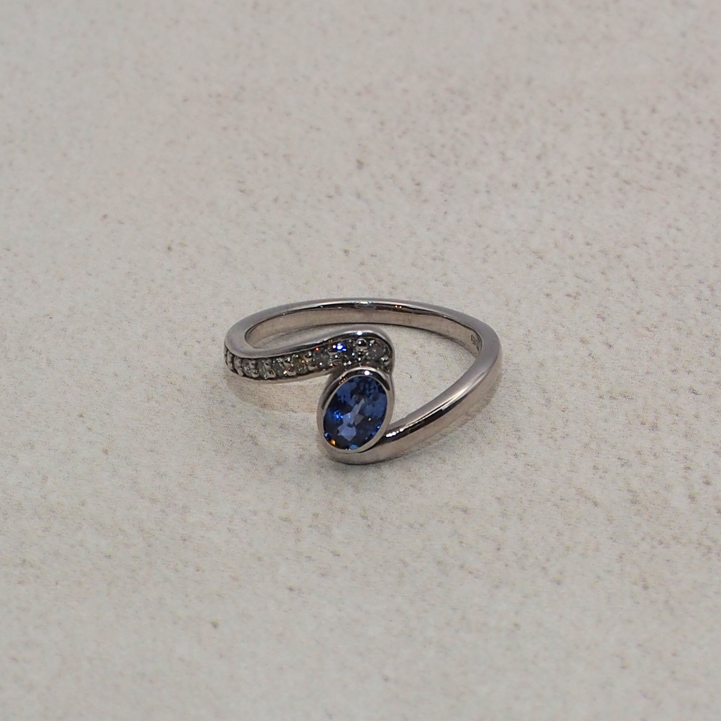 Sapphire White Gold 9k Ring